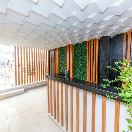 Hotel Flores